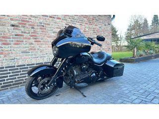 Harley Davidson FLHX Streetglide 103CI CVO Street glide