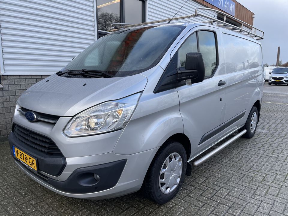 Ford Transit Custom 270 2.0 TDCI L1H1 Trend / rijklaar € 10.950 ex btw / lease vanaf € 201 / airco / cruise / navi / trekhaak 2350 kg / imperlal / achteruit rijcamera