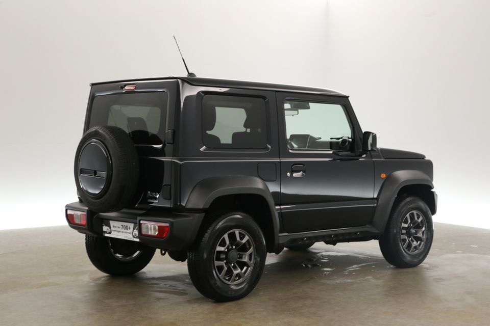 Suzuki Jimny 1.5 Style 4x4 AWD 4 Persoons Clima Cruise Navi Stoelverwarming DAB+ 15"LMV