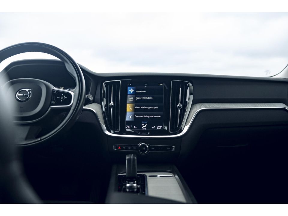 Volvo V60 Cross Country 2.0 B5 AWD Pro | LEDER | CAMERA | TREKHAAK