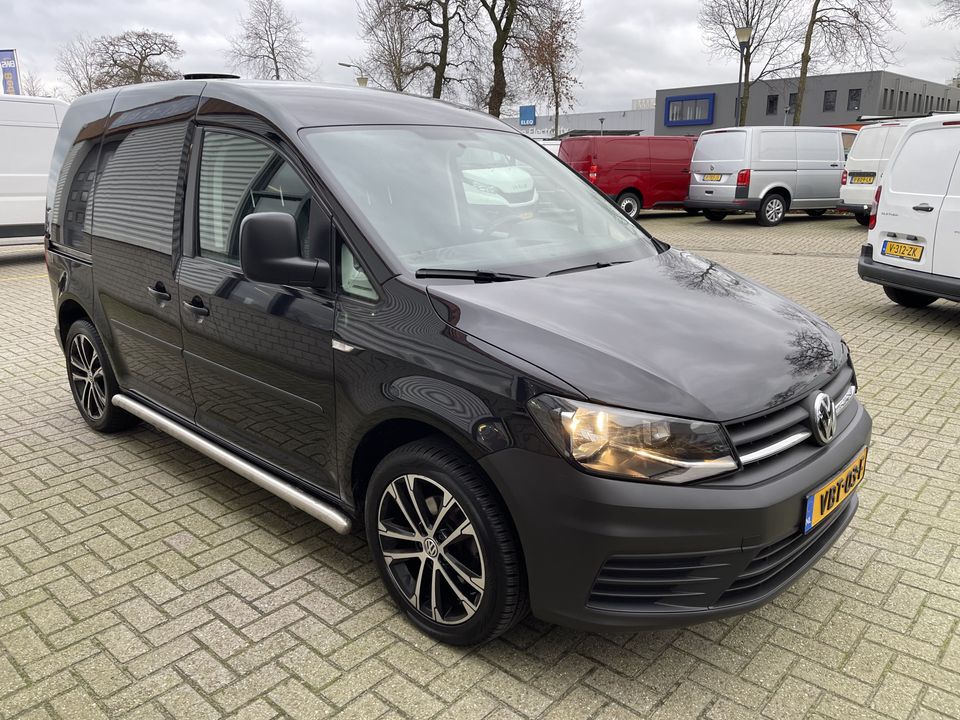 Volkswagen Caddy 2.0 TDI L1H1 BMT Economy Business / vaste prijs rijklaar € 10.950 ex btw / lease vanaf € 201 / airco / 17 Inch lichtmetalen velgen / sidebars / trekhaak / euro 6 !