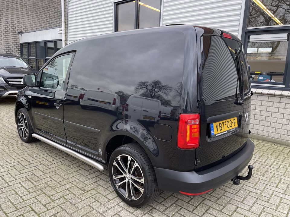 Volkswagen Caddy 2.0 TDI L1H1 BMT Economy Business / vaste prijs rijklaar € 10.950 ex btw / lease vanaf € 201 / airco / 17 Inch lichtmetalen velgen / sidebars / trekhaak / euro 6 !