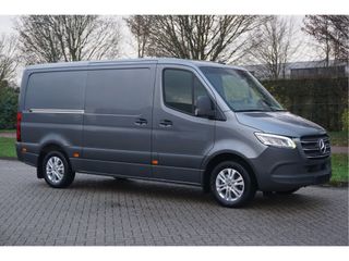 Mercedes-Benz Sprinter 319CDI Select L2H1 BPM VRIJ!! 10.25" Mbux, ACC, LED, 3.5T Trekhaak, 17" LM!! NR. 668