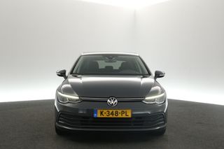 Volkswagen Golf 1.0 eTSI Automaat Sfeerverl. Clima ACC Carplay LED Virtual 16"LMV PDC