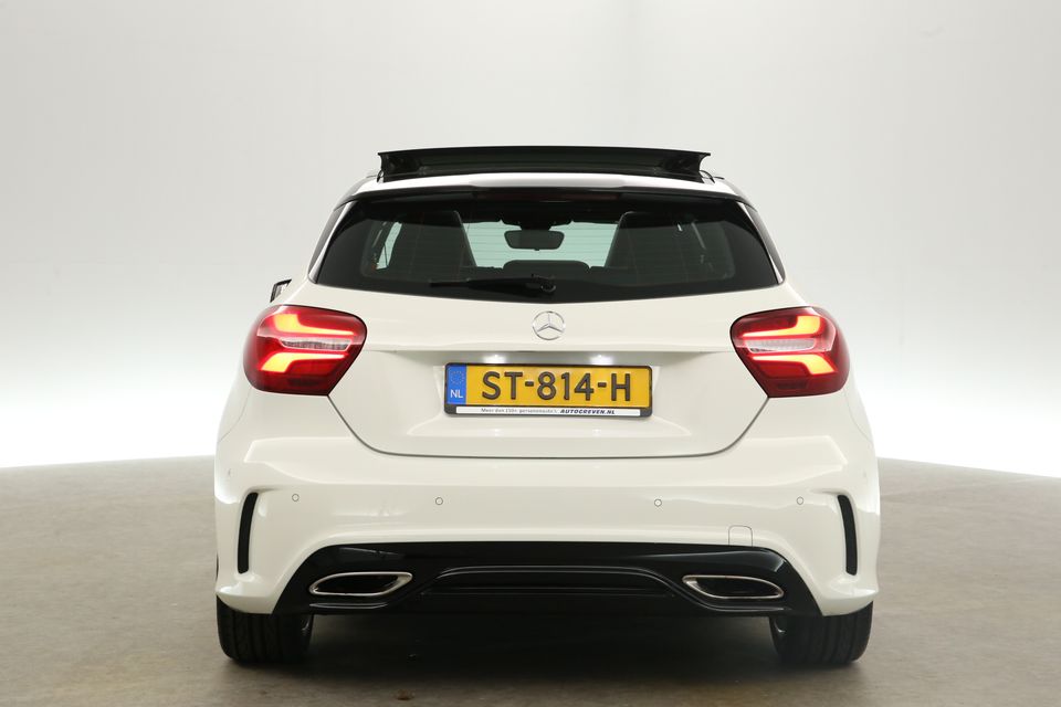 Mercedes-Benz A-Klasse 180 AMG Automaat Pano Airco Camera Cruise Carplay PDC Navi Sfeerverl. LED 18"LMV