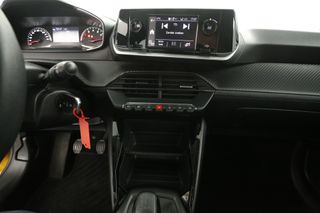 Peugeot 208 1.2 PureTech Airco Cruise Elektr-Ramen Metallic DAB+ Bluetooth