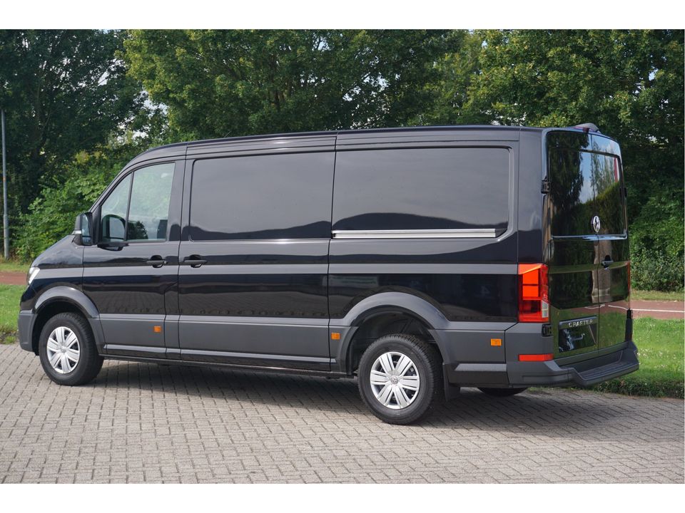 Volkswagen Crafter 35 177PK L3H2 AUT Facelift BPM VRIJ!! 13" Navi, Cam, Gev. Stoel, LED, 2x Schuifdeur!! NR. 826