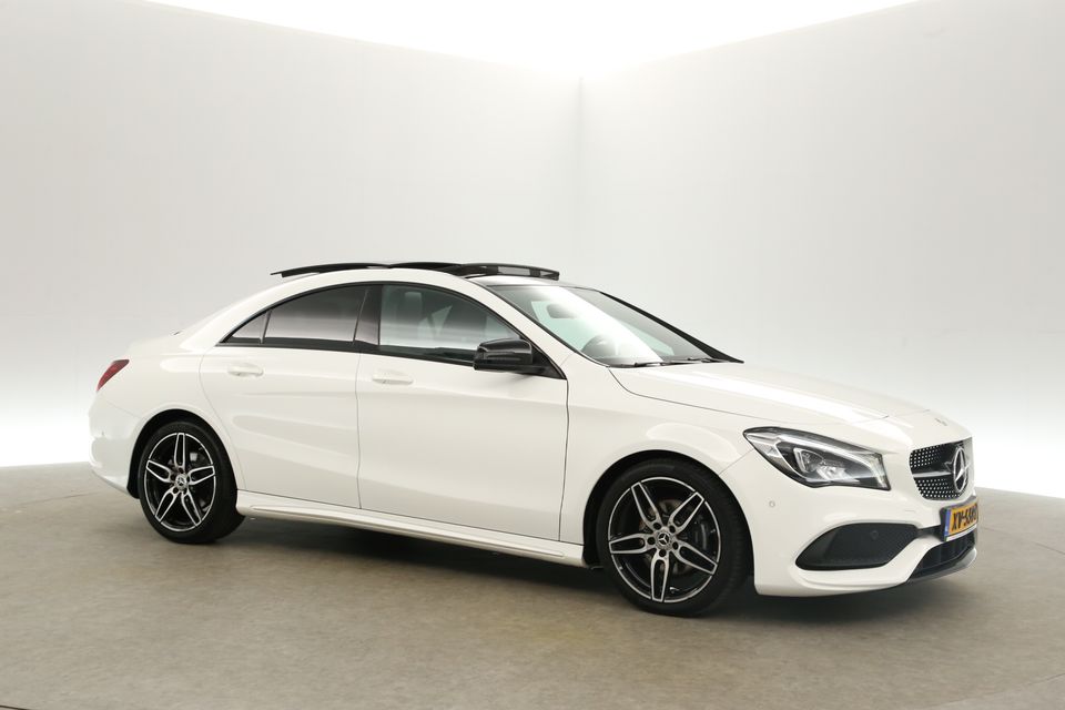 Mercedes-Benz CLA-Klasse 180 AMG Sport Edition Automaat Pano Camera Airco Cruise LED Navi PDC Stoelverwarming 18"LMV