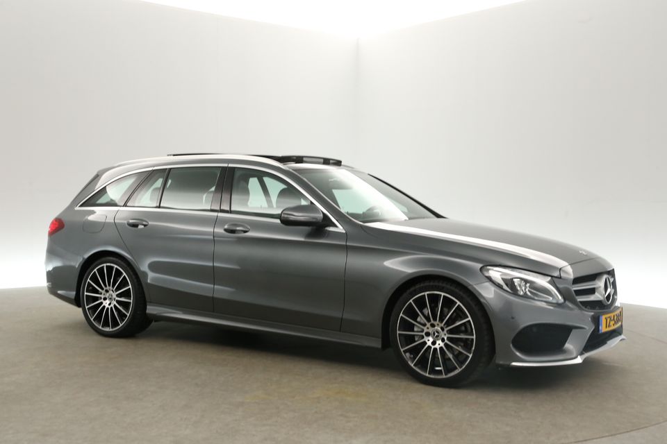 Mercedes-Benz C-Klasse 180 AMG Sport Edition 157PK Automaat Pano Camera Clima Cruise Leder Navi PDC LED 19''LMV Trekhaak