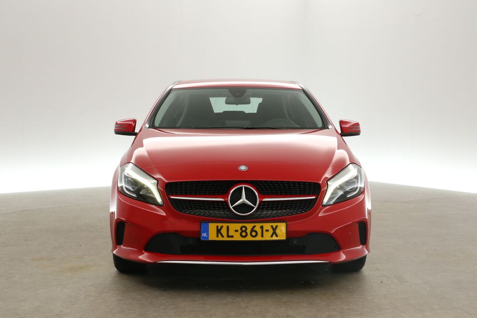 Mercedes-Benz A-Klasse Ambition Automaat Airco LED Cruise Navi 16"LMV Bluetooth PDC Elektrpakket