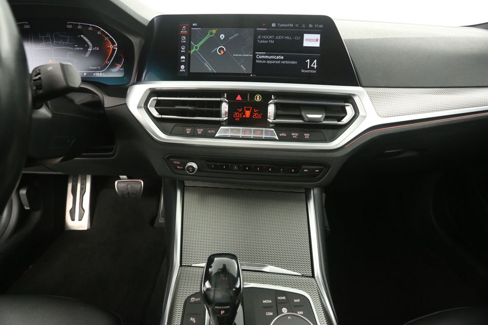 BMW 3 Serie 318i Executive Edition 157PK Automaat Clima Sfeer LED Virtual Cruise Navi PDC 18''LMV