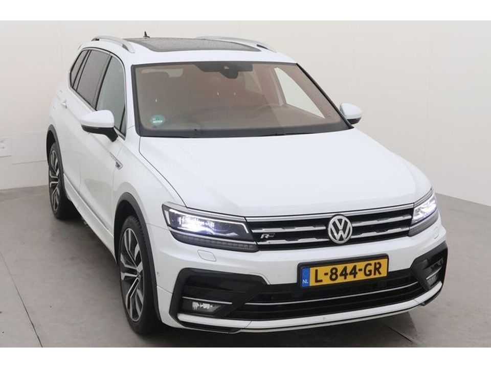 Volkswagen Tiguan Allspace 1.5 TSI HL Bus R 7p. | Pano | Dynn | Camera | Trekhaak