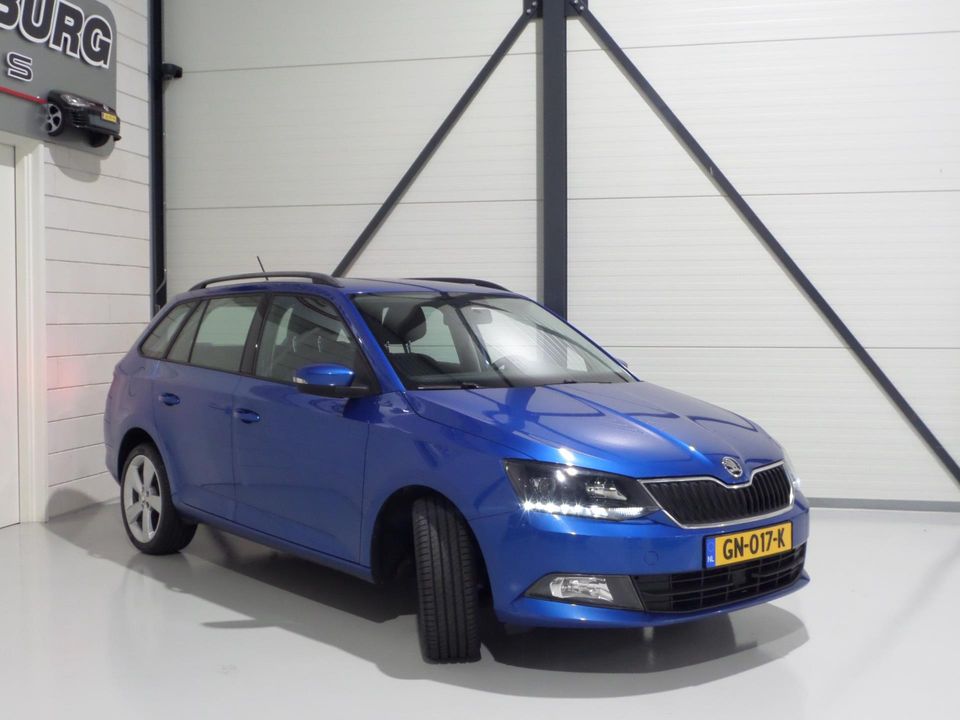 Škoda Fabia Combi 1.2 TSI Ambition "Origineel NL!" Bluetooth 17"Velgen Led-koplampen Cruise Airco, van 2e eigenaar in nieuwstaat!