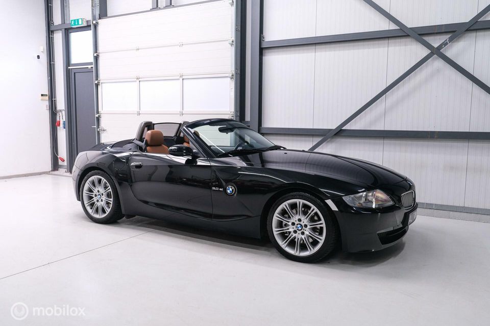 BMW Z4 Roadster 3.0si Executive 265 pk | Hardtop | lage km | DSP | youngtimer | lederpakket | memory | xenon |