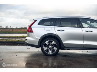 Volvo V60 Cross Country 2.0 B5 AWD Pro | Trekhaak | Apple Carplay