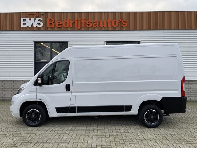 Fiat Ducato 30 2.3 MultiJet L2H2 / vaste prijs rijklaar € 20.950 ex btw / lease vanaf € 375 / cruise en climate control / euro 6 / achteruit rijcamera / navigatie !