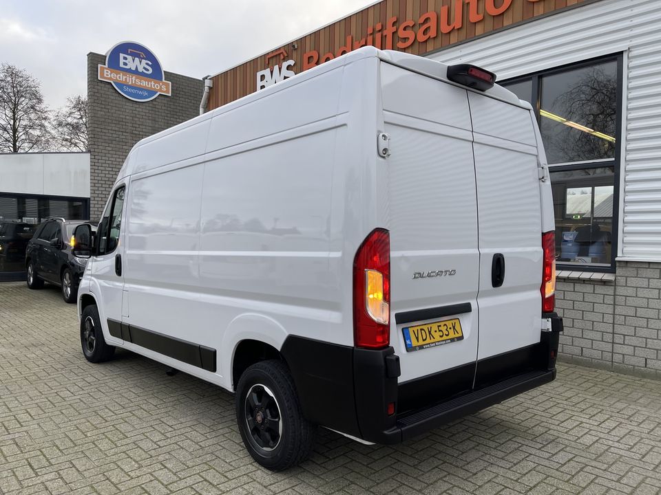 Fiat Ducato 30 2.3 MultiJet L2H2 / vaste prijs rijklaar € 20.950 ex btw / lease vanaf € 375 / cruise en climate control / euro 6 / achteruit rijcamera / navigatie !