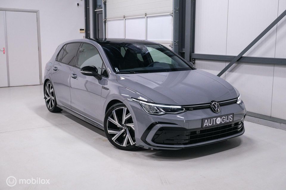 Volkswagen Golf 1.5 eTSI R-Line | Ambiance | ACC | Moonstone Grey | Stuurwielverwarming | Camera |