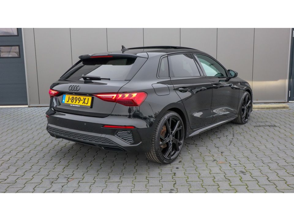 Audi A3 Sportback 35 TFSI S edition | 3X S-line | Matrix | Pano | CarPlay