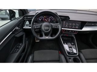 Audi A3 Sportback 35 TFSI S edition | 3X S-line | Matrix | Pano | CarPlay