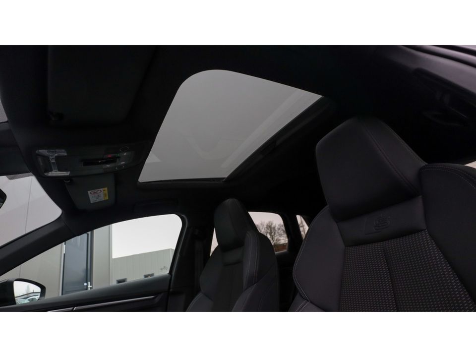 Audi A3 Sportback 35 TFSI S edition | 3X S-line | Matrix | Pano | CarPlay