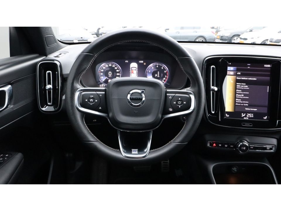 Volvo XC40 2.0 T4 R-Design | Led | Media | Stuur/stoel verwarming