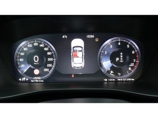 Volvo XC40 2.0 T4 R-Design | Led | Media | Stuur/stoel verwarming