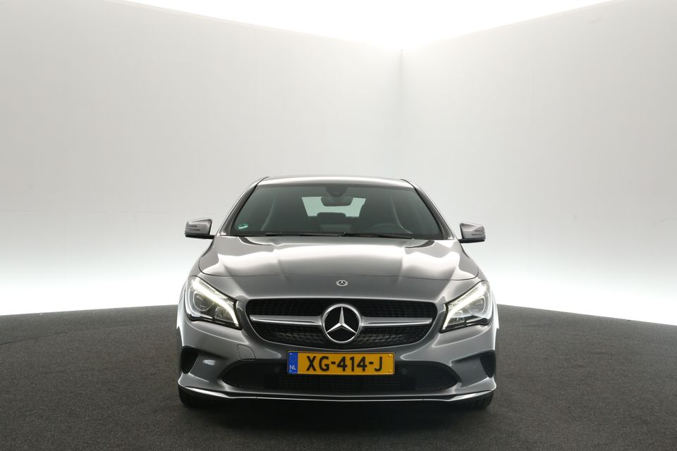 Mercedes-Benz CLA-Klasse 180 Automaat Airco Cruise Camera Navi 18"LMV LED