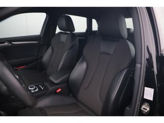 Audi A3 Sportback 35 TFSI CoD S-Line Sport 150PK Automaat Virtual Cockpit Half Leder Stoelverwarming Navigatie Carplay Android 18 inch LMV Full LED Parkeersensor Clima Cruise