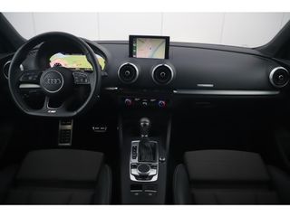 Audi A3 Sportback 35 TFSI CoD S-Line Sport 150PK Automaat Virtual Cockpit Half Leder Stoelverwarming Navigatie Carplay Android 18 inch LMV Full LED Parkeersensor Clima Cruise