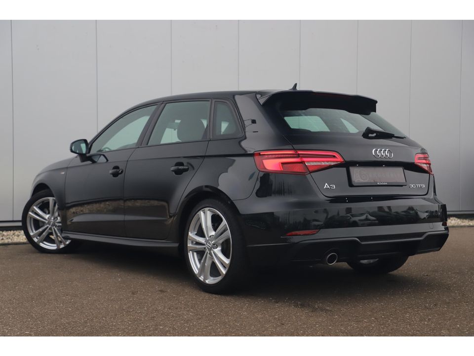 Audi A3 Sportback 35 TFSI CoD S-Line Sport 150PK Automaat Virtual Cockpit Half Leder Stoelverwarming Navigatie Carplay Android 18 inch LMV Full LED Parkeersensor Clima Cruise