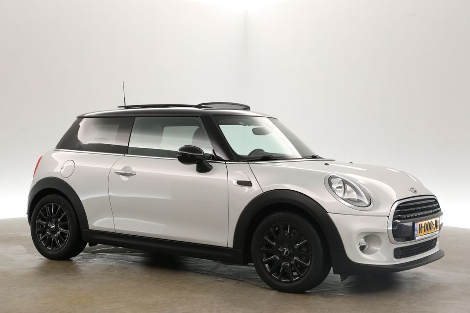 MINI Cooper 1.5 Cooper 136PK Automaat Pano Harman/Kardon Clima Cruise Navi Stoelverwarming 16"LMV