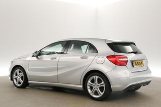 Mercedes-Benz A-Klasse 180 AMG Airco Navigatie PDC Stoelverwarming 17"LMV