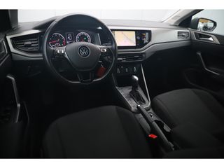 Volkswagen Polo 1.0 TSI R-Line Edition 95PK Automaat 16 inch Adaptive Cruise Navigatie Carplay Android Camera Getint Glas