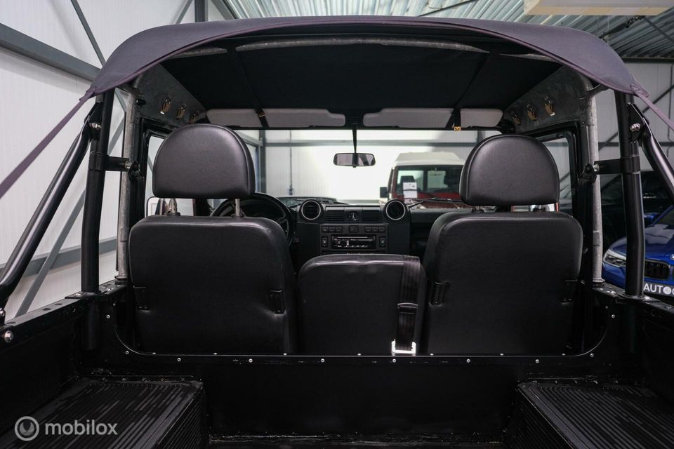 Land Rover Defender 2.4 TD Soft Top 90 | BLACK FRIDAY ACTIE | youngtimer | Biminitop | bijtellingvriendelijk | grijskenteken |