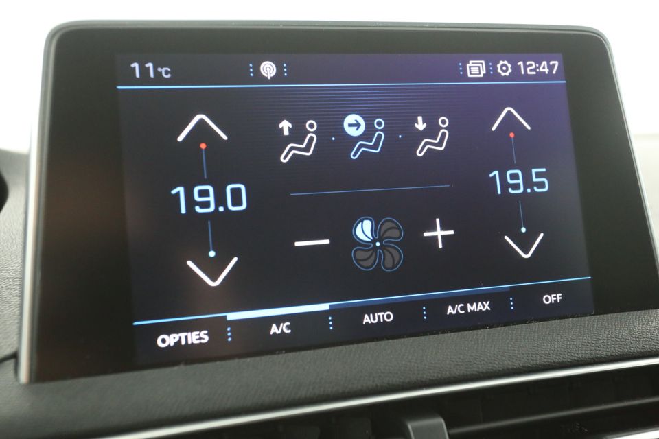 Peugeot 3008 1.2 PureTech Automaat Clima Camera Carplay Cruise LED PDC Navi Lane-Assist LMV