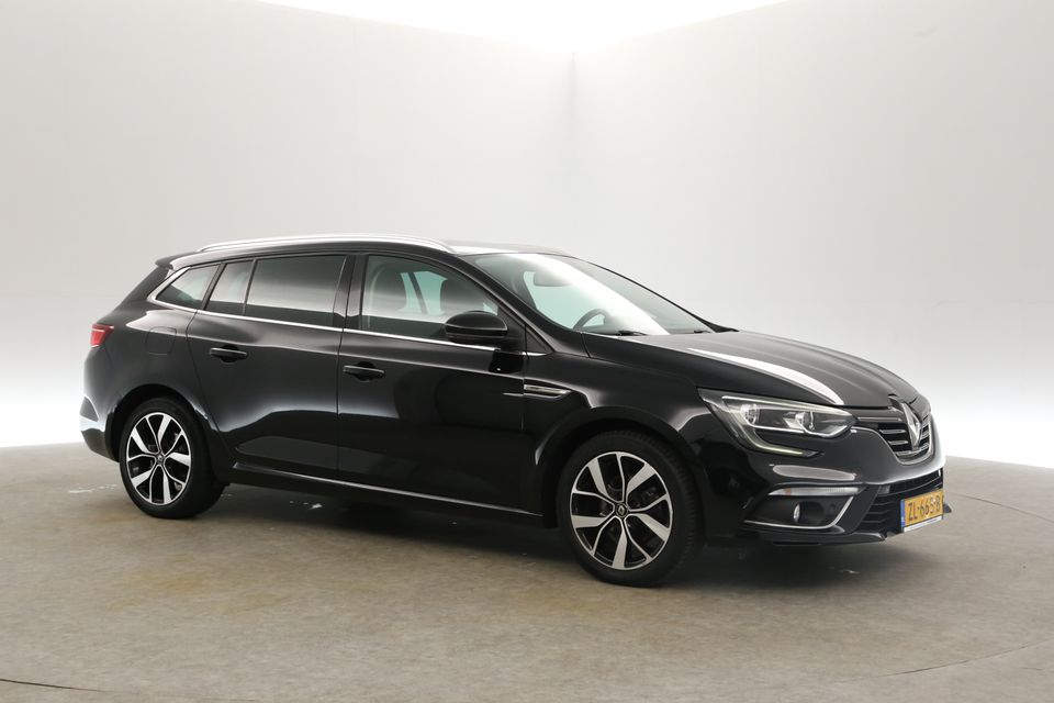 Renault Mégane 1.3 TCe Bose | 141PK | Clima Cruise Carplay Camera Navi 17"LMV LED PDC Trekhaak