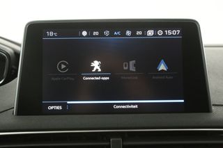 Peugeot 5008 1.2 PureTech Automaat 5 Persoons Sfeer 360Camera Carplay Clima Cruise PDC Navi Virtual LED 19"LMV Trekhaak