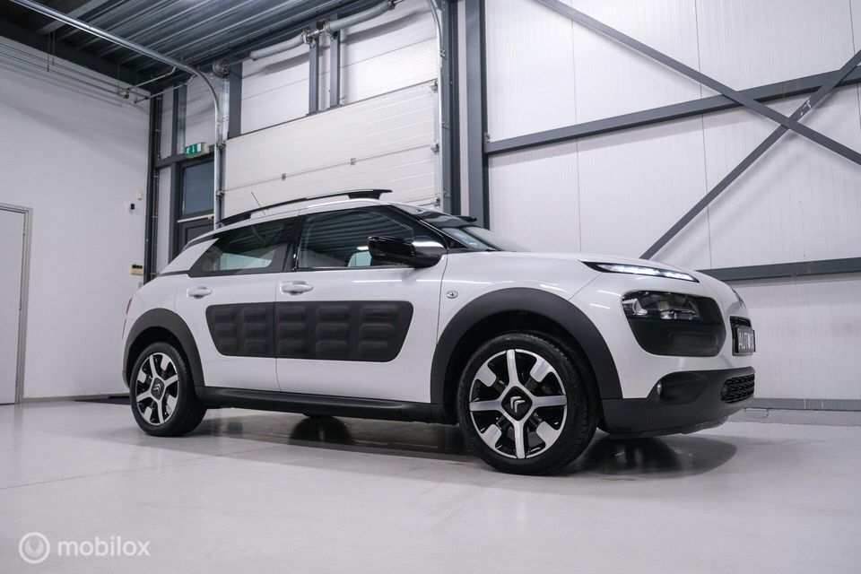 Citroën C4 Cactus 1.2 PureTech | Trekhaak | Winter + zomerset | NAP | Dealer onderhouden | Parelmoer |