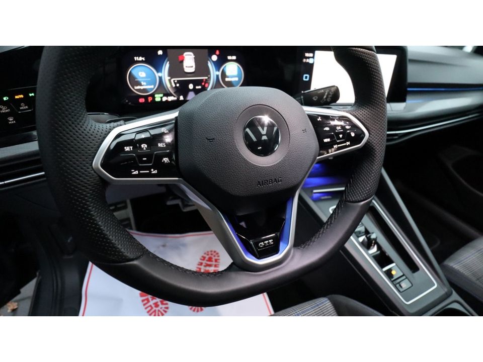 Volkswagen Golf 1.4 eHybrid GTE | IQ lights | Panoramadak | Schaalstoelen