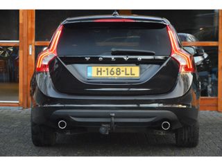 Volvo V60 T3 | Trekhaak 1600KG | Stoelverwarming | Panorama-Schuif/Kantel dak | Elektrische stoelen | Cruise |