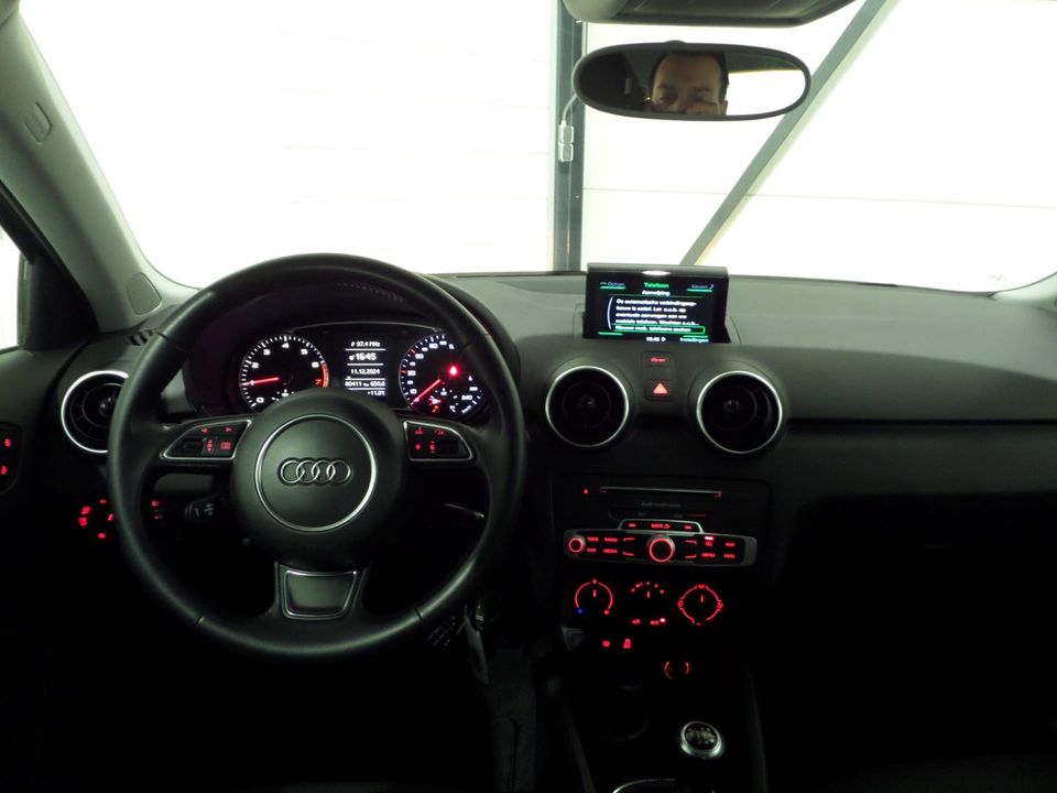 Audi A1 Sportback 1.0 TFSI Adrenalin S-Line "Origineel NL!" Navigatie 17"Velgen Cruise, van 2de eigenaar in UNIEK mooie staat !