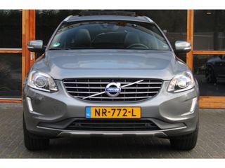 Volvo XC60 T5 Automaat Polar+ | Panoramadak | Volvo on call | Standkachel | Camera| Perfect onderhouden | Trekhaak 1600 kg |