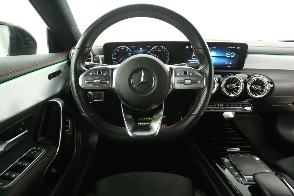 Mercedes-Benz CLA-Klasse 250e Business Solution AMG 235PK Hybride Automaat Sfeerverl. Cruise Camera Navi Virtual  18"LMV LED PDC Trekhaak