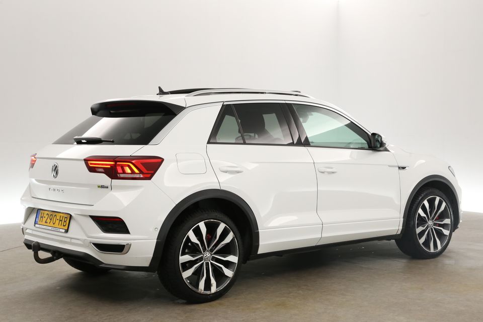 Volkswagen T-Roc 1.5 TSI R-line 150PK Automaat Pano ACC Clima Camera Carplay LED Navi 19"LMV Virtual DSG Trekhaak