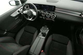 Mercedes-Benz A-Klasse 180 AMG Automaat Pano Sfeerverl. Camera Clima Virtual LED Cruise Navi Memory-Seats PDC 18''LMV