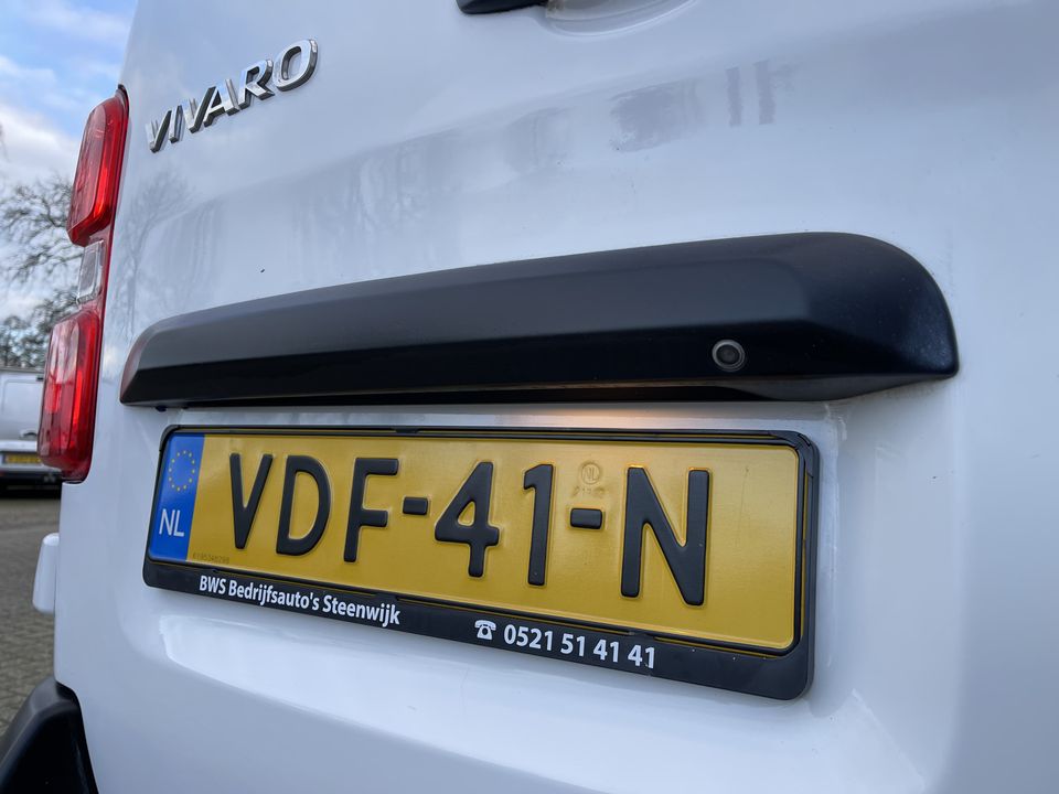 Opel Vivaro 2.0 CDTI 122pk L2H1 Edition / vaste prijs rijklaar € 13.950 ex btw / lease vanaf € 256 / airco / cruise / navi / camera / trekhaak / pdc voor en achter / euro 6 diesel !