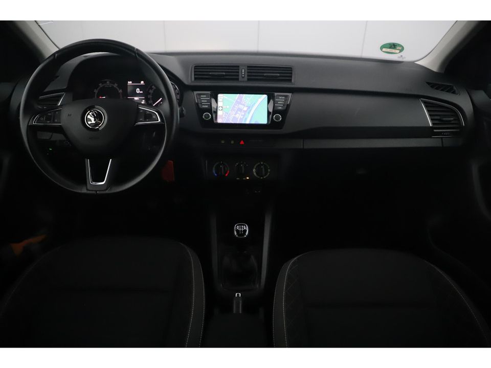 Škoda Fabia Combi 1.0 TSI Ambition 95PK Adaptive Cruise Carplay Android Navigatie Bluetooth Airco Parkeersensor