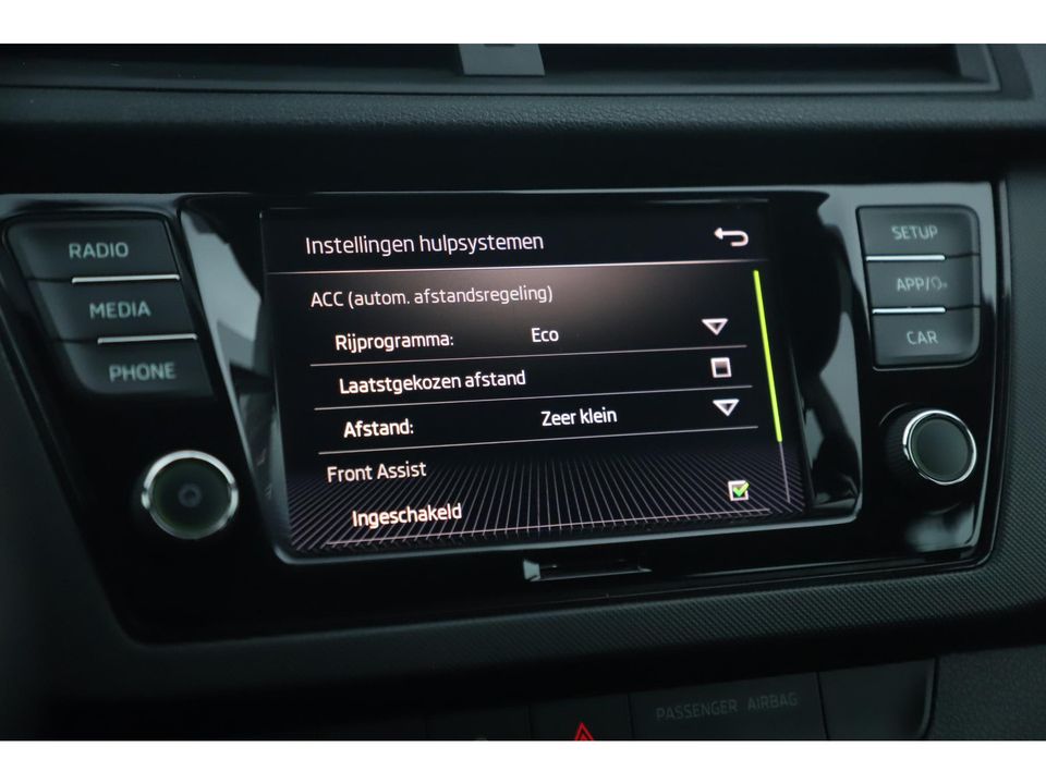 Škoda Fabia Combi 1.0 TSI Ambition 95PK Adaptive Cruise Carplay Android Navigatie Bluetooth Airco Parkeersensor