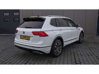 Volkswagen Tiguan Allspace 1.5 TSI HL Bus R 7p. | Pano | Dynn | Camera | Trekhaak